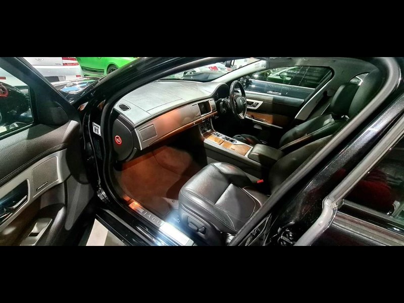 jaguar xf 872937 067
