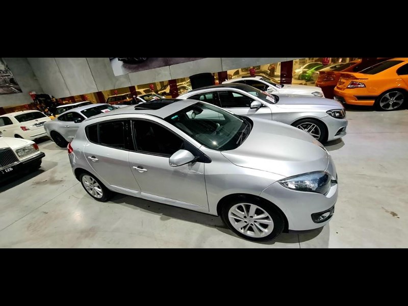 renault megane 872940 011