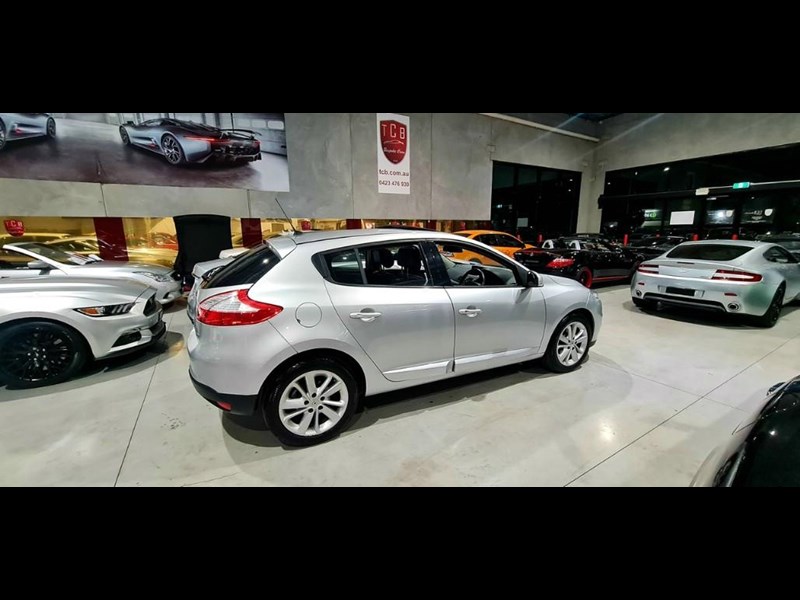 renault megane 872940 015