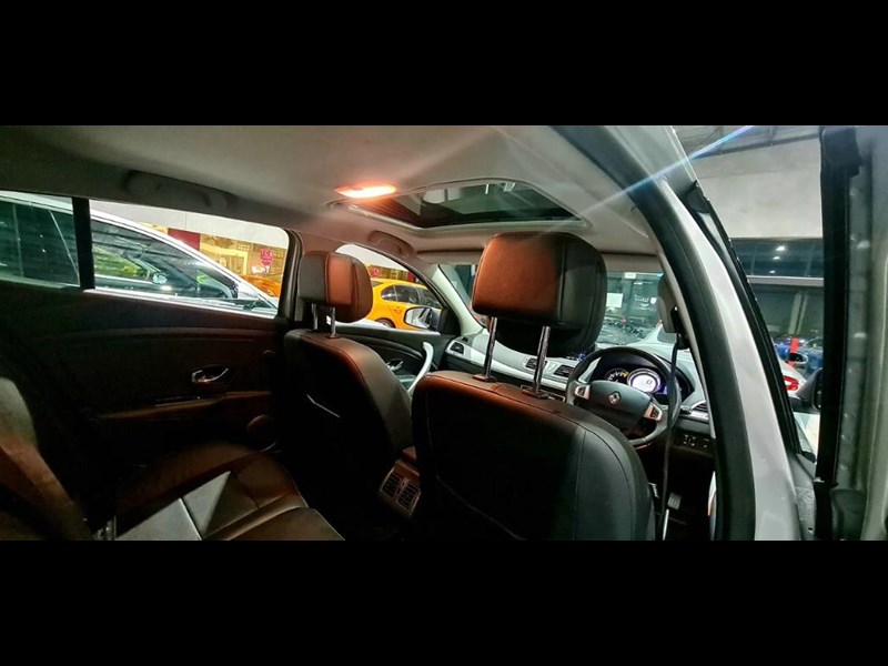 renault megane 872940 051