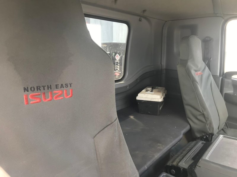 isuzu f series 861965 053