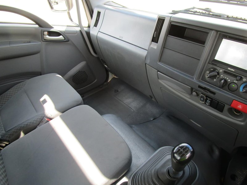 isuzu f series 864426 031