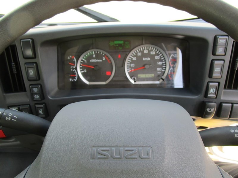 isuzu f series 864426 037