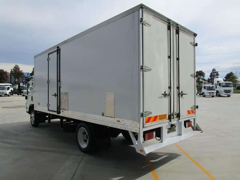 isuzu n series 868560 009