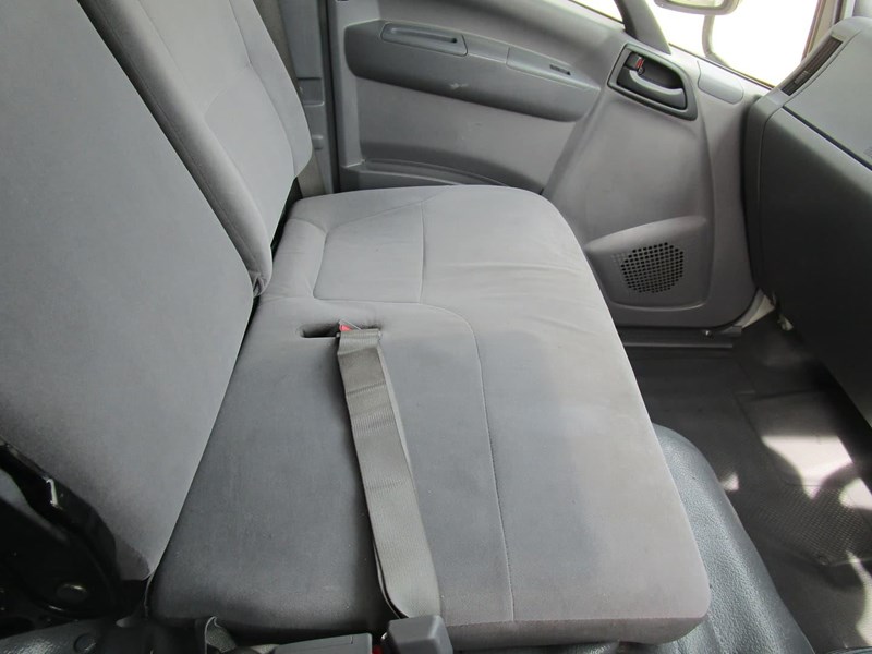 isuzu n series 868560 029
