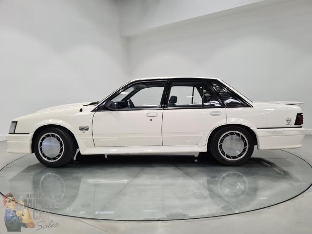 hdt commodore 873178 007
