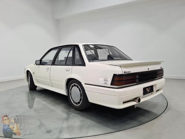 hdt commodore 873178 011