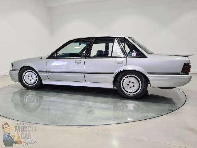 hdt commodore 873179 033