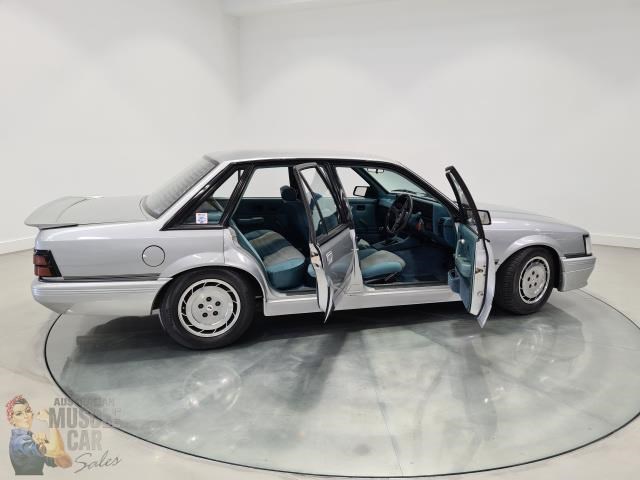 hdt commodore 873179 083