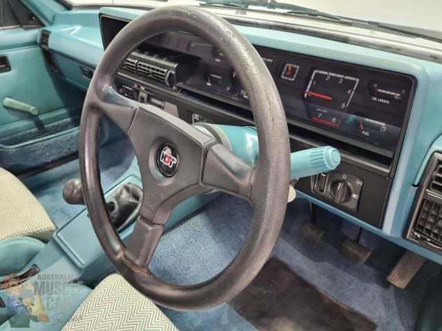 hdt commodore 873179 095