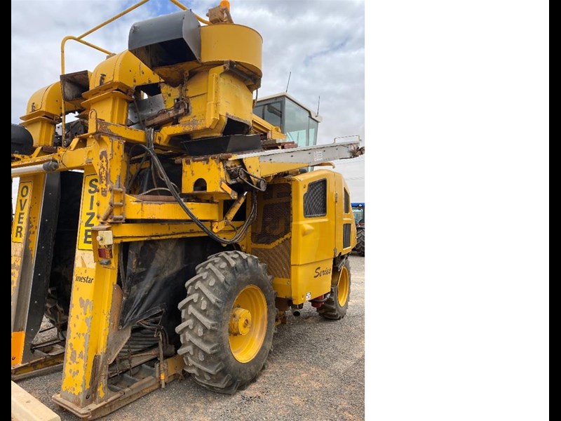 other ur sp grape harvester 873304 005