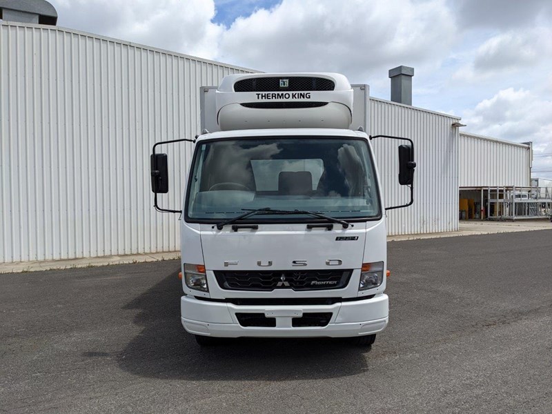 mitsubishi fighter 850888 007