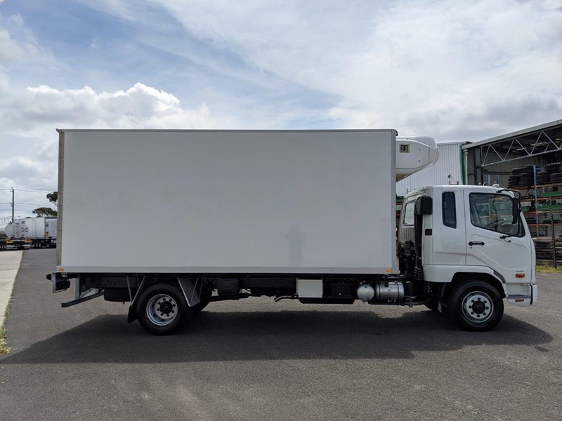mitsubishi fighter 850888 017