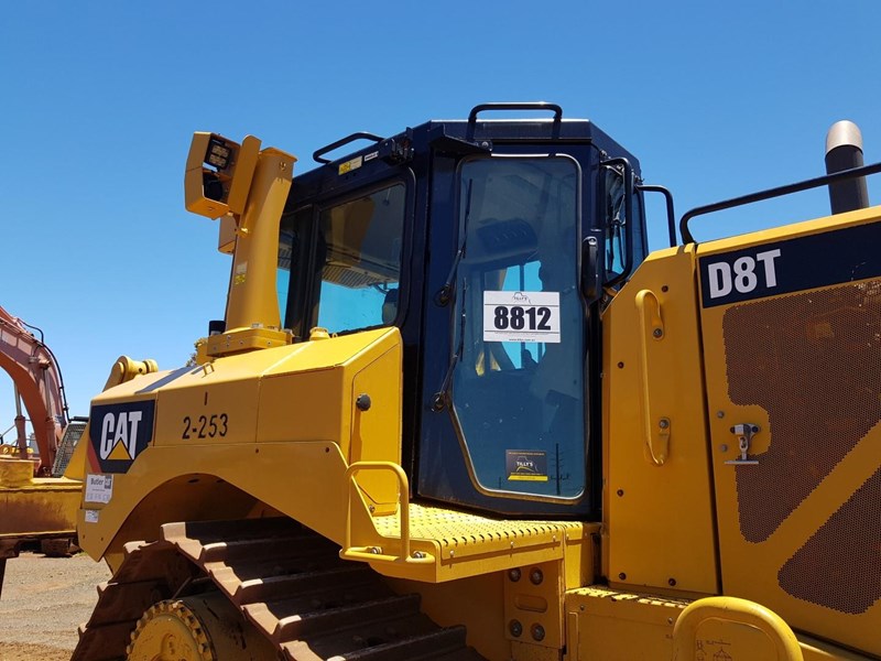 caterpillar d8t 841793 017