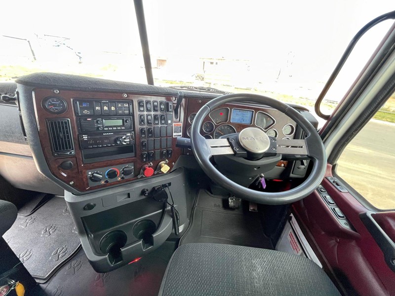 mack granite 873584 025