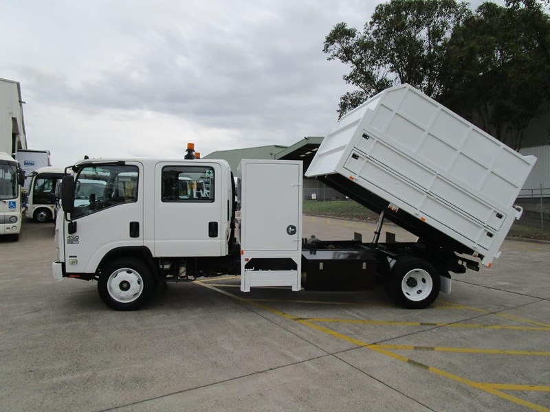 isuzu n series 859630 007