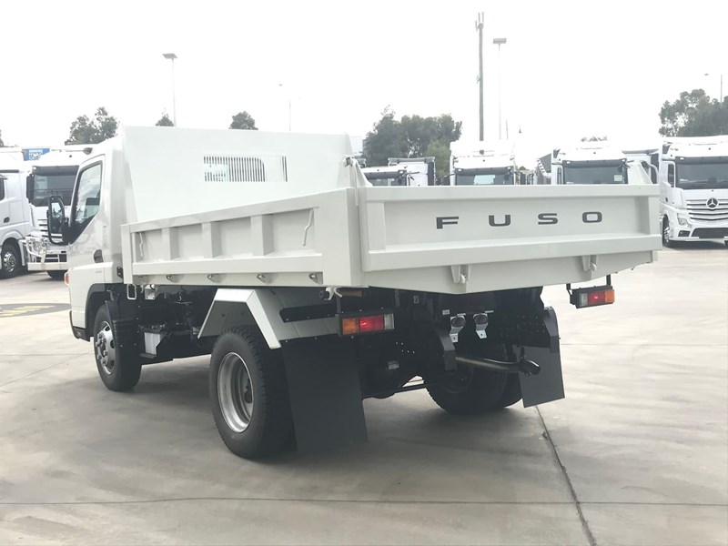 fuso canter 857587 013
