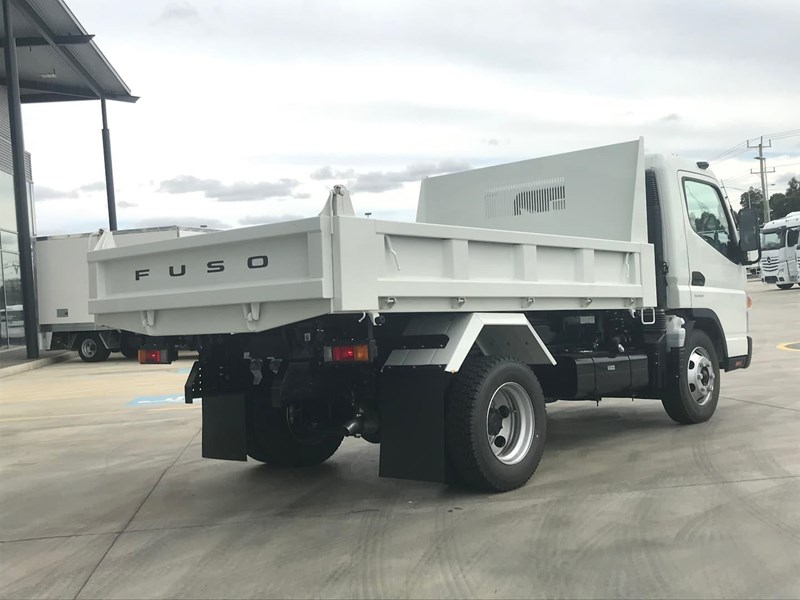 fuso canter 857587 005
