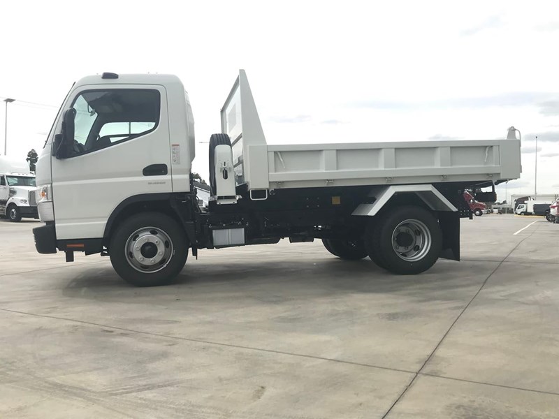 fuso canter 857587 009