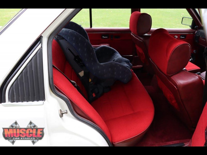 holden hdt 873778 029