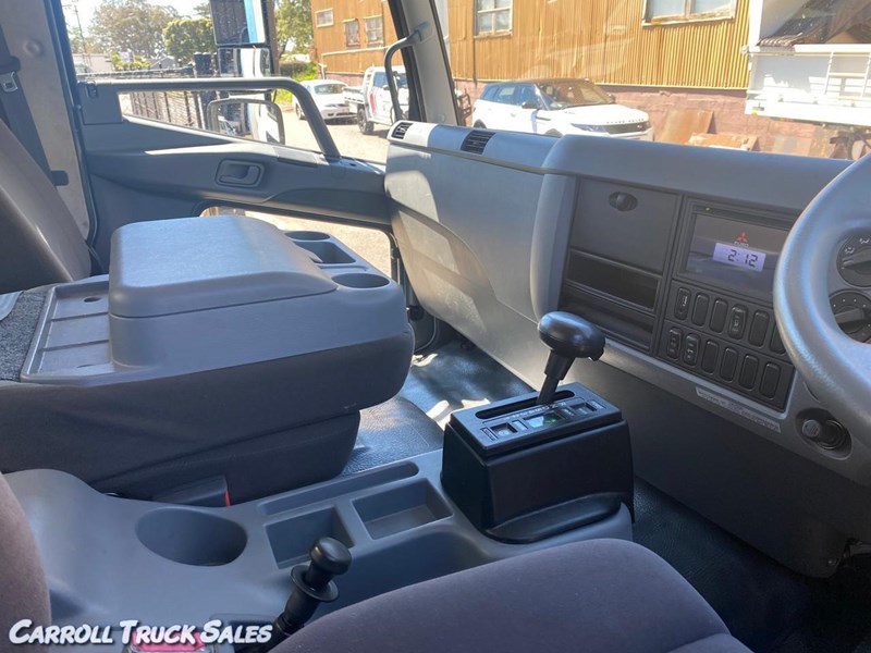 fuso fighter 1627 872672 015