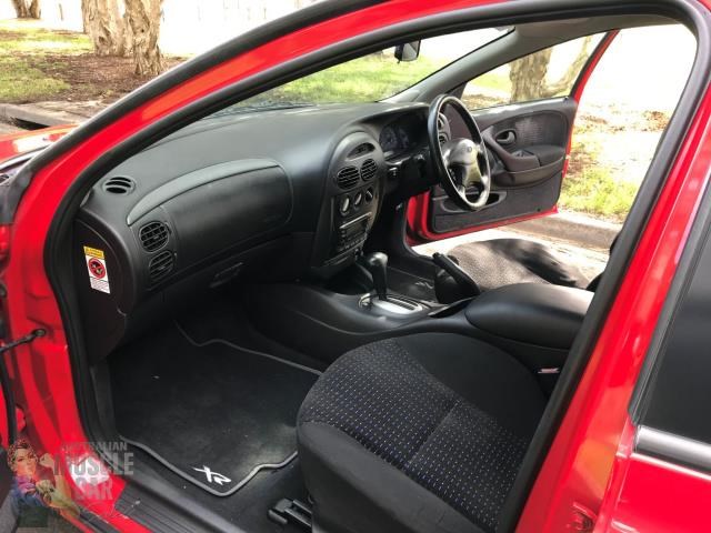 ford falcon 873923 037