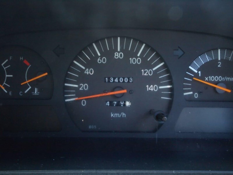 toyota coaster deluxe 863632 031