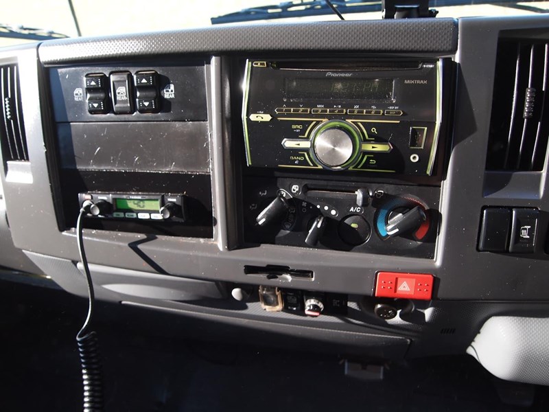 isuzu n series 844131 037