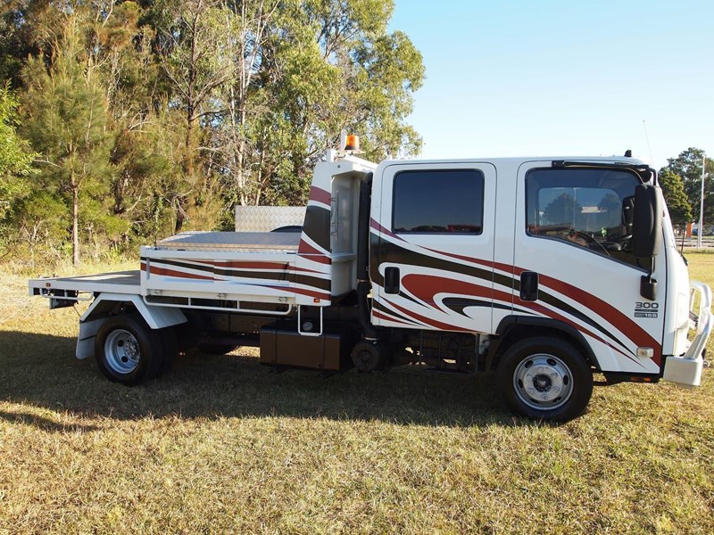 isuzu n series 844131 015