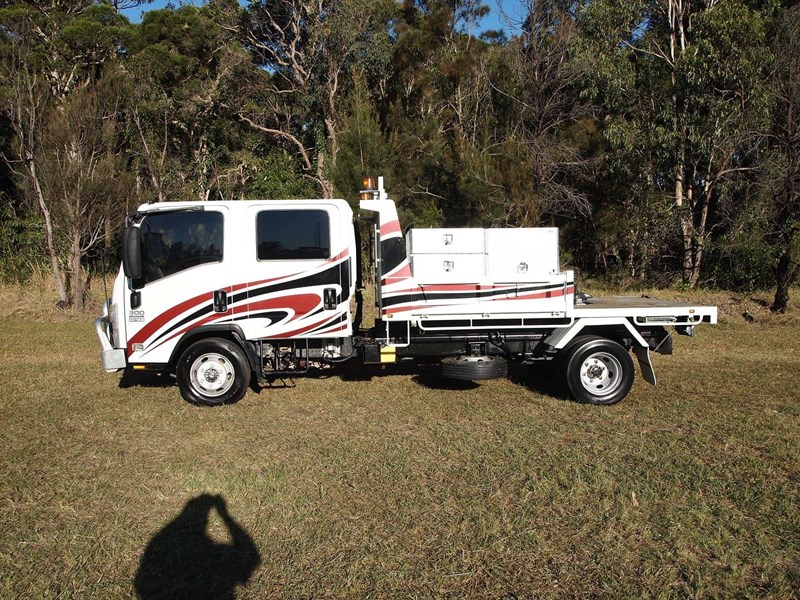 isuzu n series 844131 003
