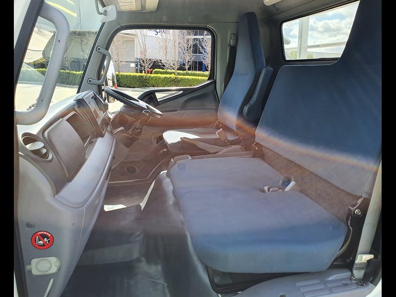 fuso canter 860108 025