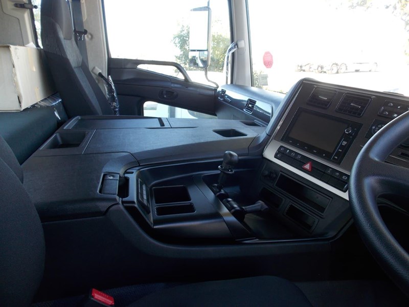 fuso heavy fv 837162 047