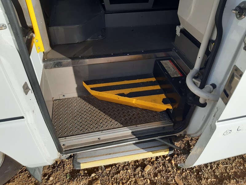 mitsubishi rosa 858215 019