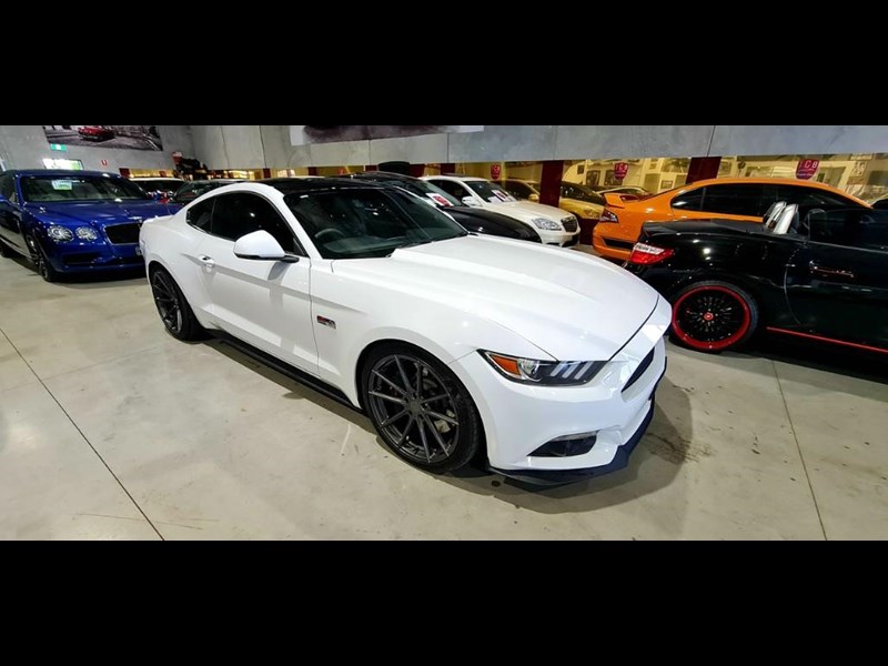 ford mustang 873966 009