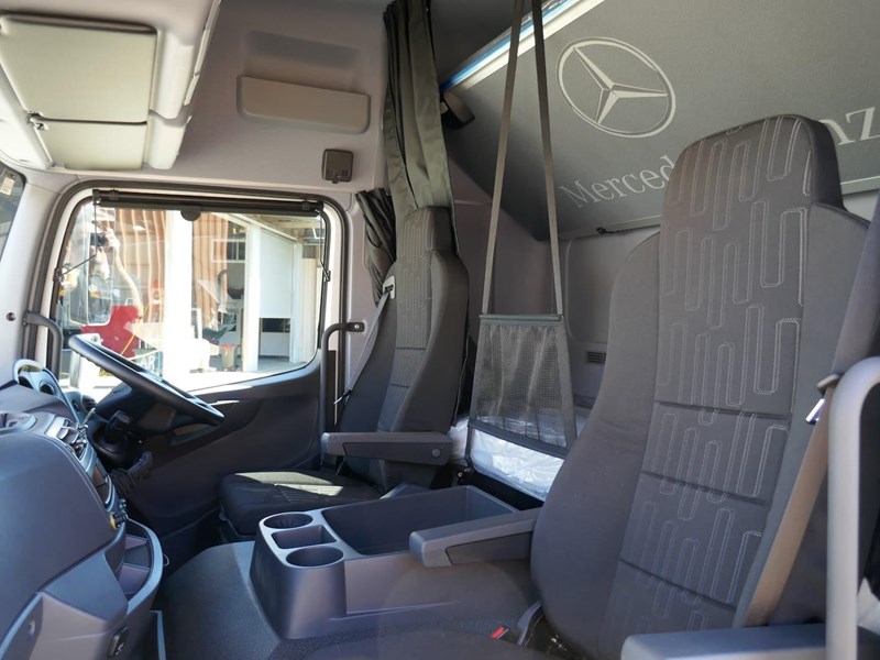 mercedes-benz atego 845900 021