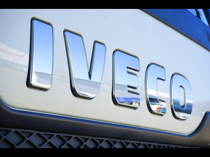 iveco stralis x-way 833629 061