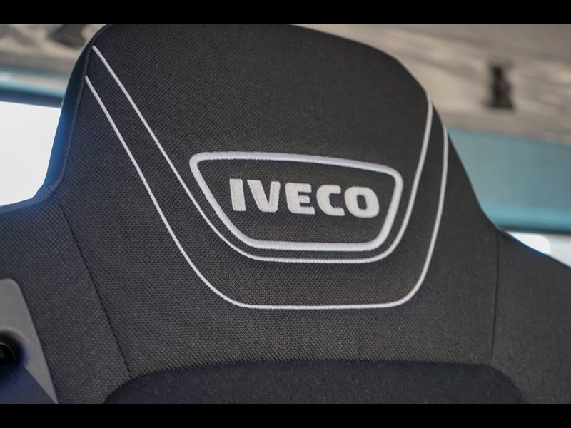 iveco stralis x-way 833629 027