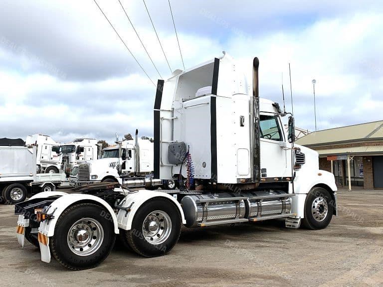 freightliner coronado 863130 013