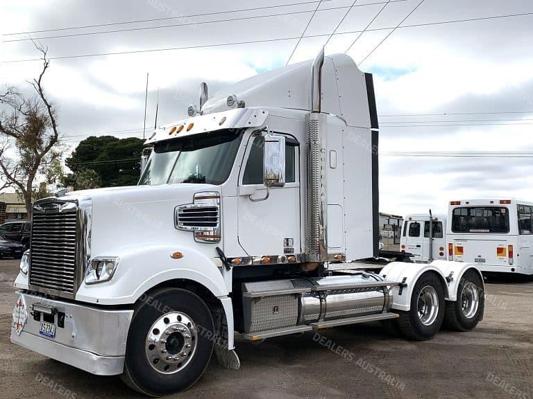 freightliner coronado 863130 005