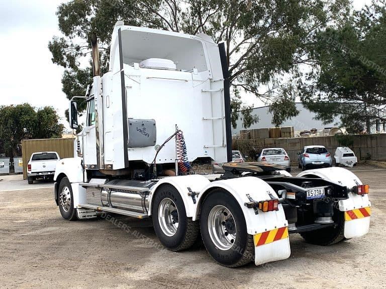 freightliner coronado 863130 009