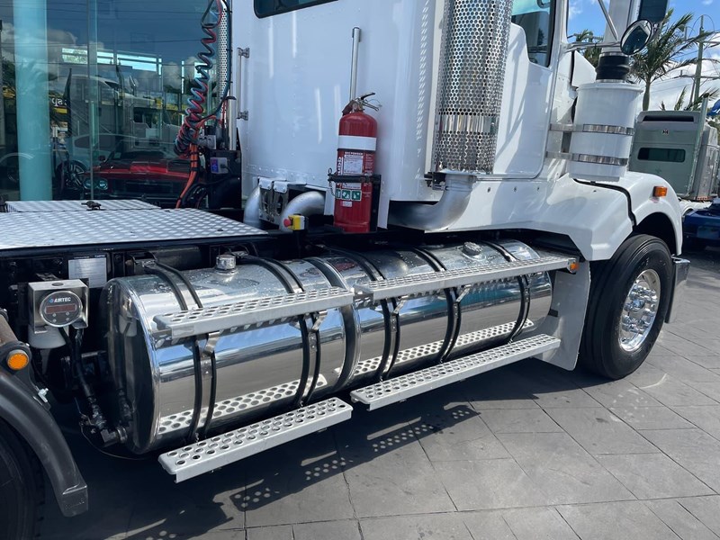 kenworth t408 sar 838497 011