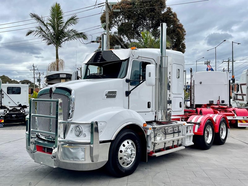 kenworth t409 865692 001