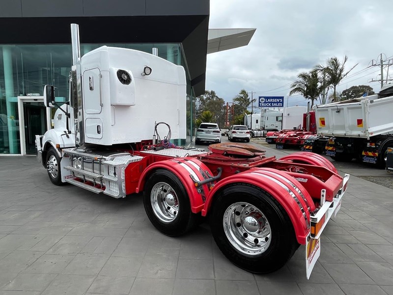kenworth t409 865692 011