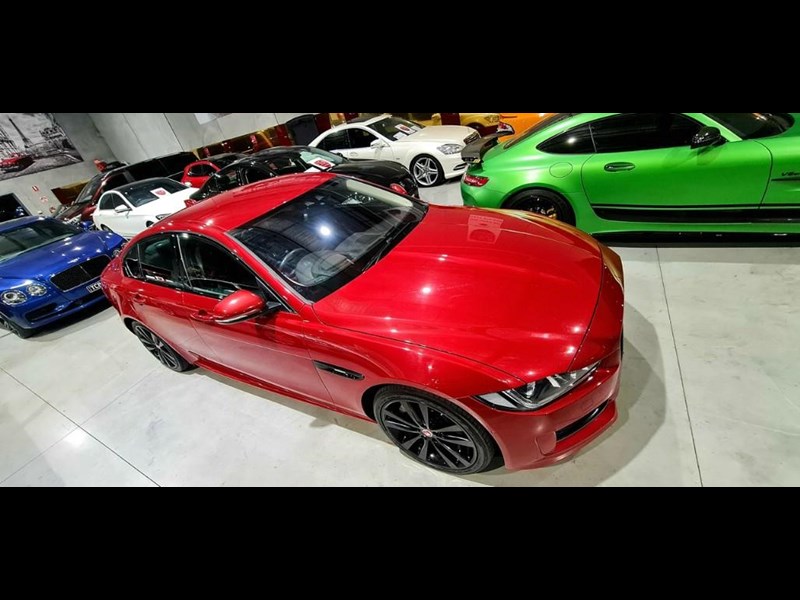 jaguar xe 875136 017