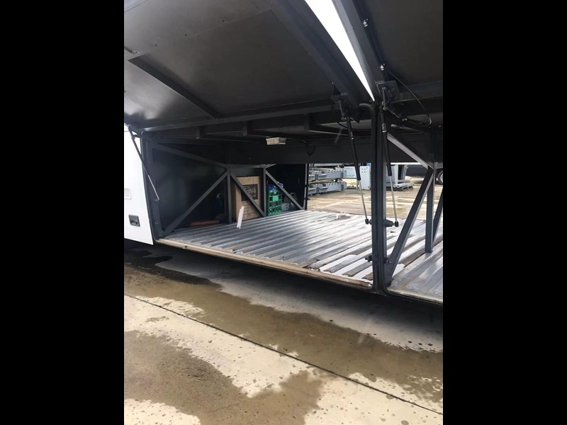 mercedes-benz o500r 827205 027