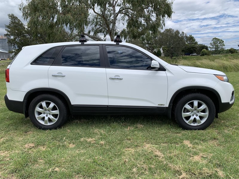 kia sorento 875264 009