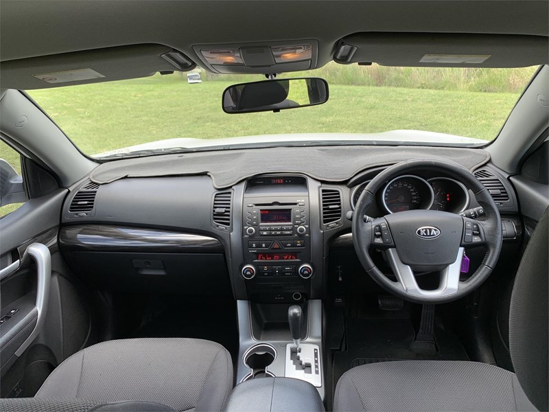 kia sorento 875264 075