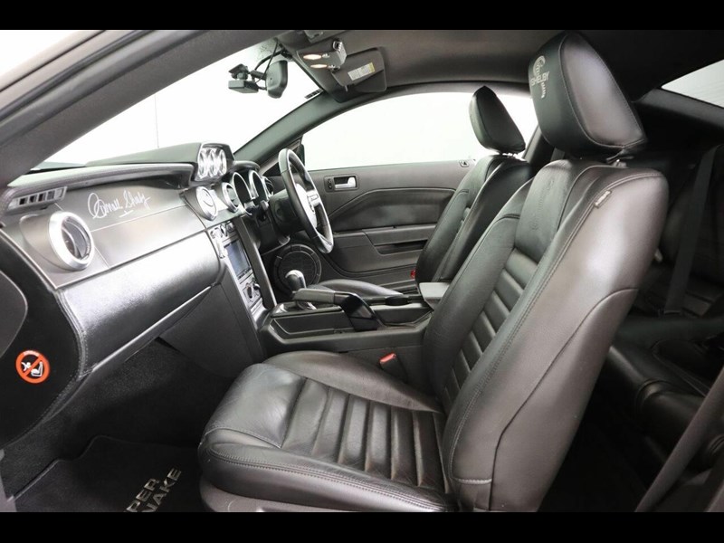 ford mustang shelby 875414 035