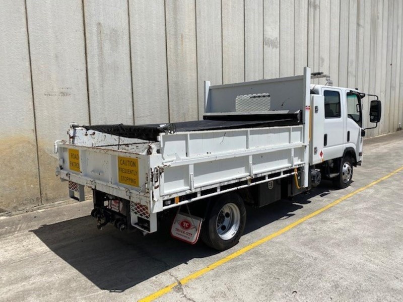 isuzu npr300 crew 869281 007