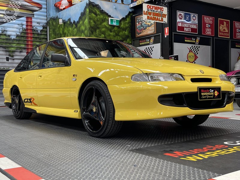 holden commodore 875157 093